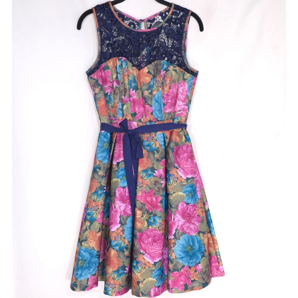 TATYANA Women's Floral Fit Flare Dress MEDIUM Lace Top Sleeveless‎ Knee Lenght